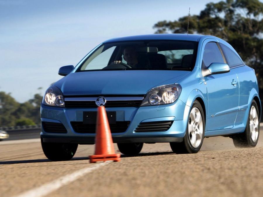  Holden Astra 3-Door 2005 года  (фото 10 из 13)